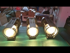 400W LED Fresnel Spotlight RGBAL 5 in 1 Auto zoom Volledig afstembaar van 2.700 tot 12.000K